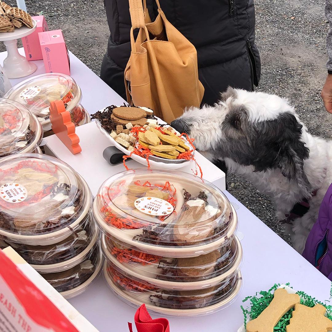 BARKLEYS DOG BISCUT COMPANY AT WAYLAND WINTER FARMERS' MARKET