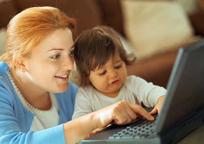mother-child-laptop.jpg