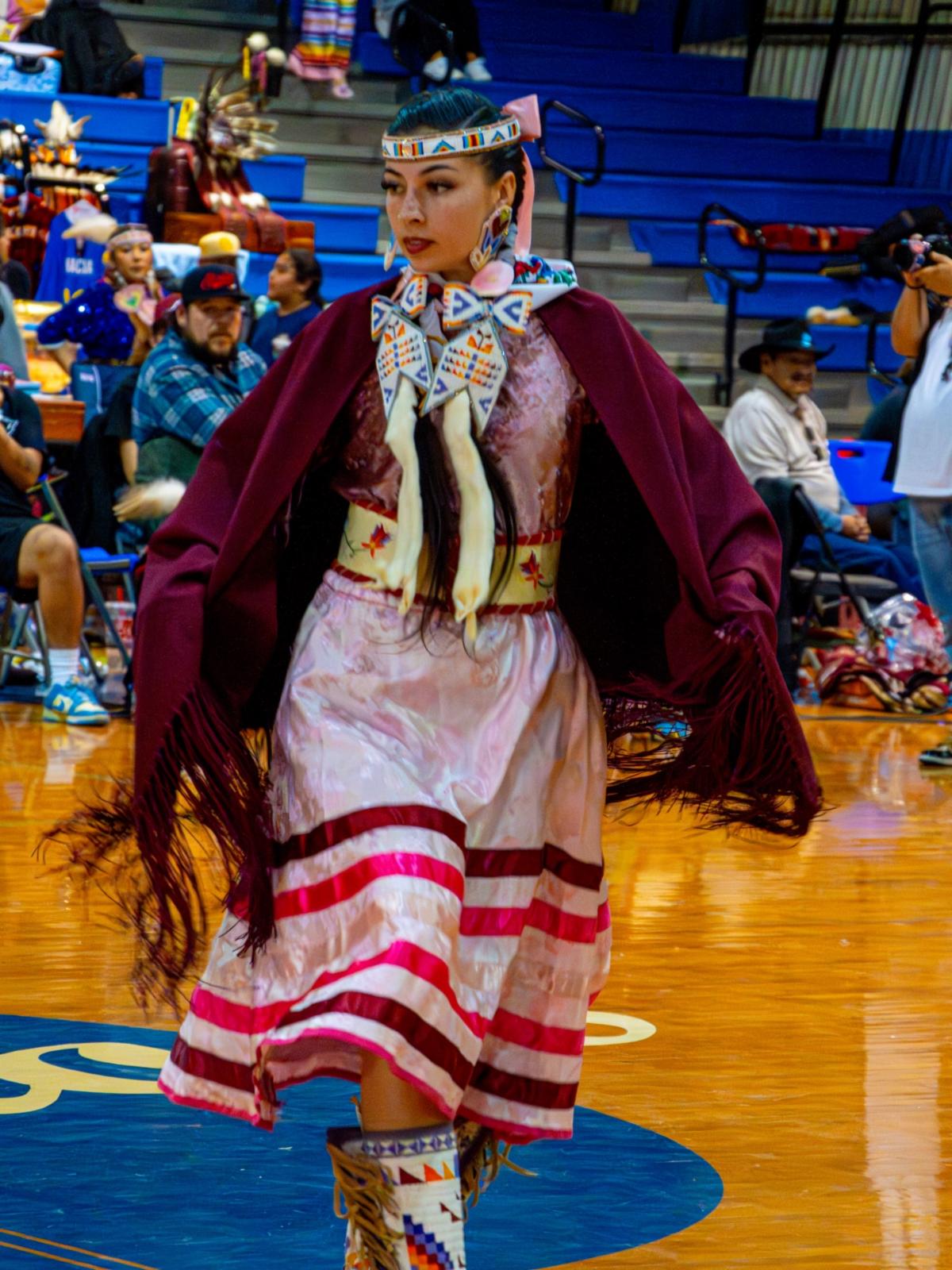 El Camino Pow Wow dancer 