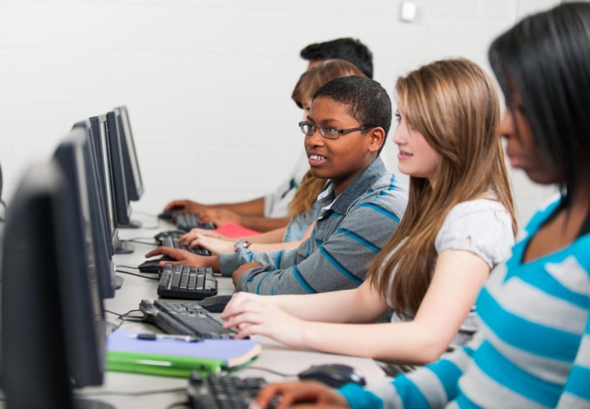 kids at computers