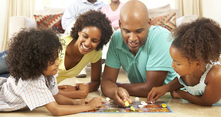 family_board_game.jpg