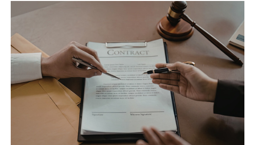 Contracts_600_x_650_px_p1.png