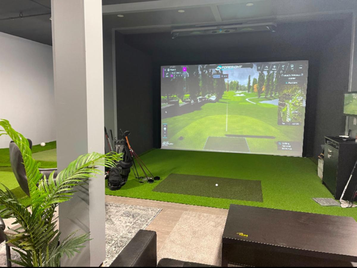 FREE Oakville Indoor Golf Evaluation & Orientation with Rafael