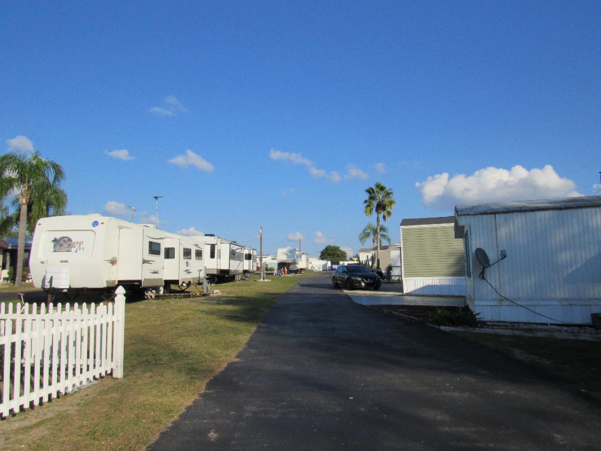 DavenportAuburndale, FL THREE MHRV PARKS FOR SALE! COMBINED 222SPACESUNITS