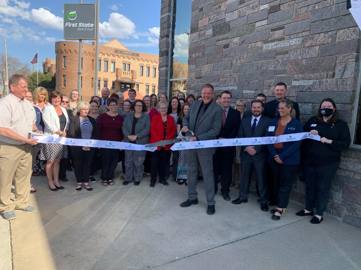 US Senator Hoeven visits Williston Square