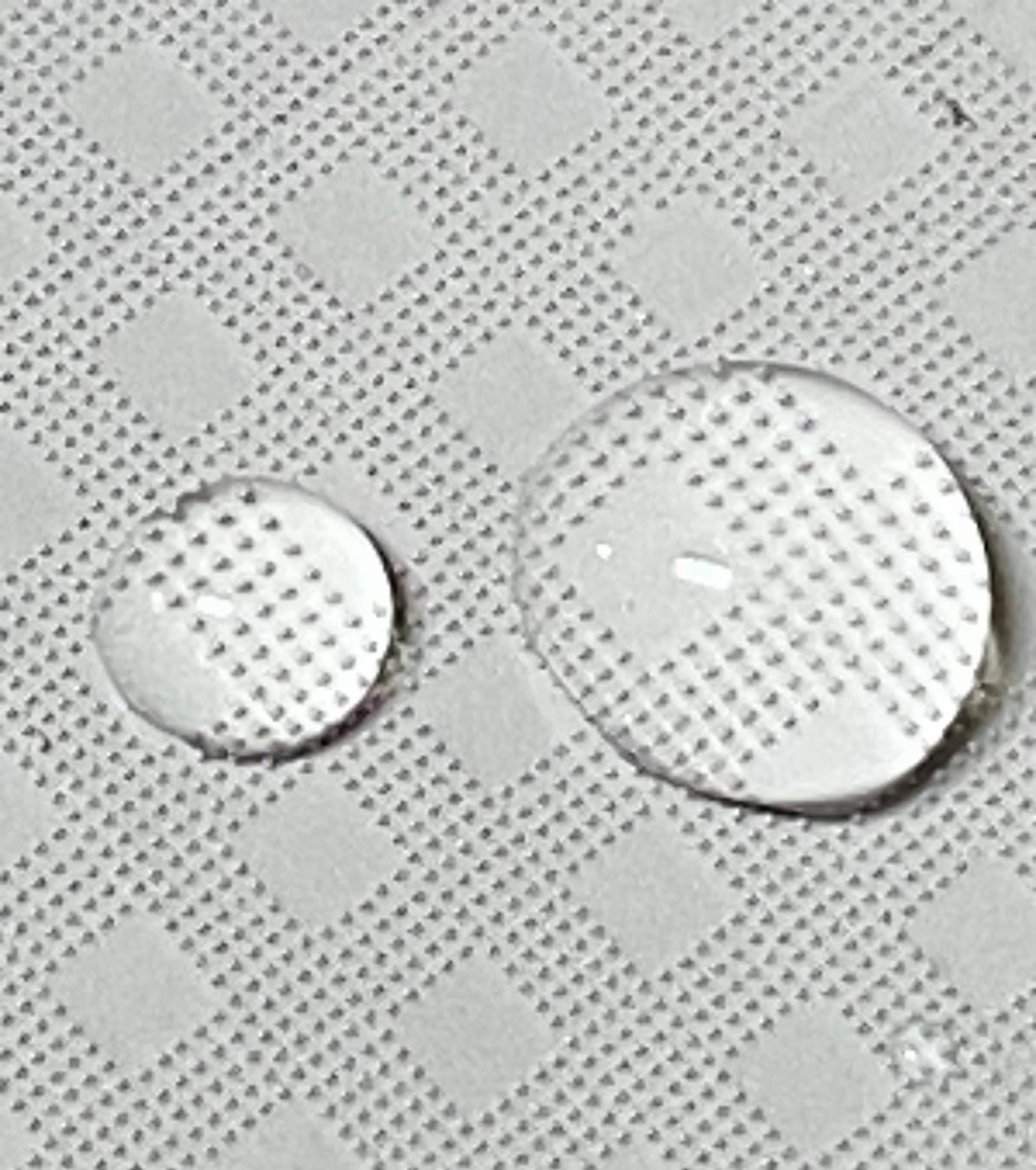 H390CP with water drops