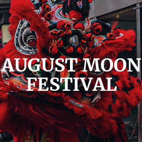 Lion dance in Chinatown