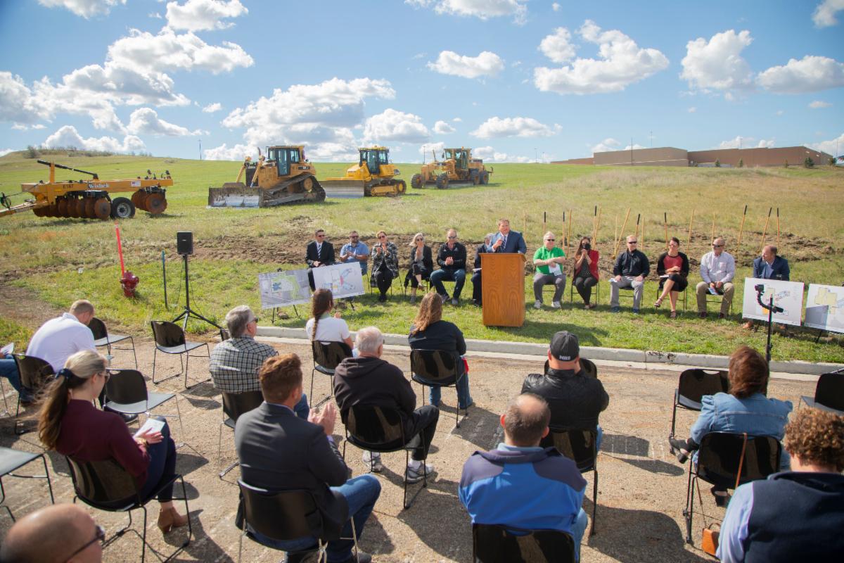 rsz_hs_groundbreaking_ceremony_2021.jpg