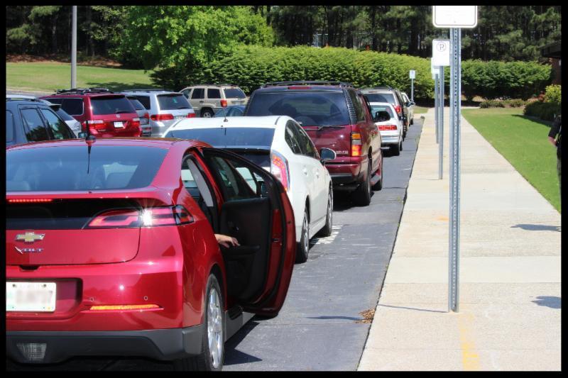 Parents picking and dropping off students