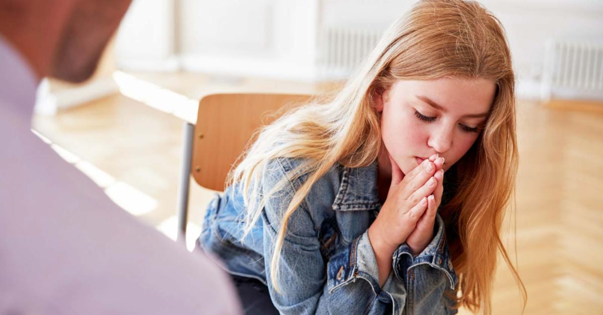 teen talking to a therapist