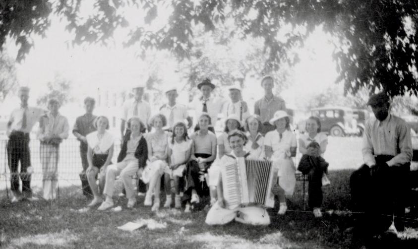 Jefferson County 4-H club members pose for a photo in June 1936.