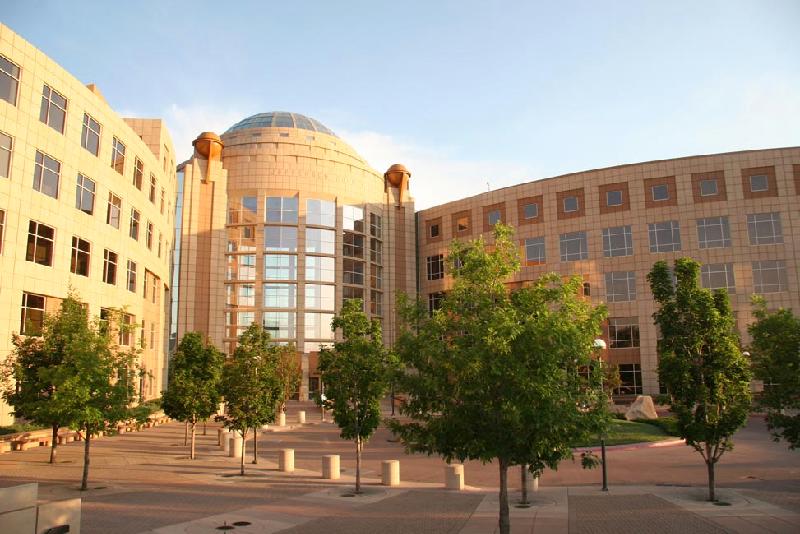 Administration and Courts Building