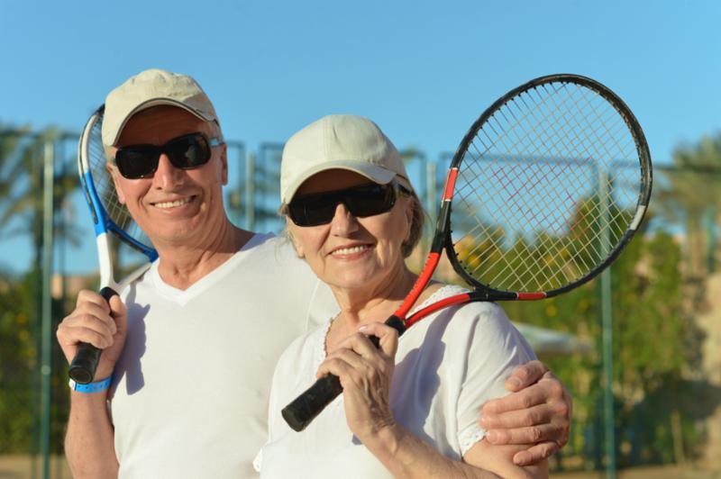 senior_couple_plays_tennis.jpg