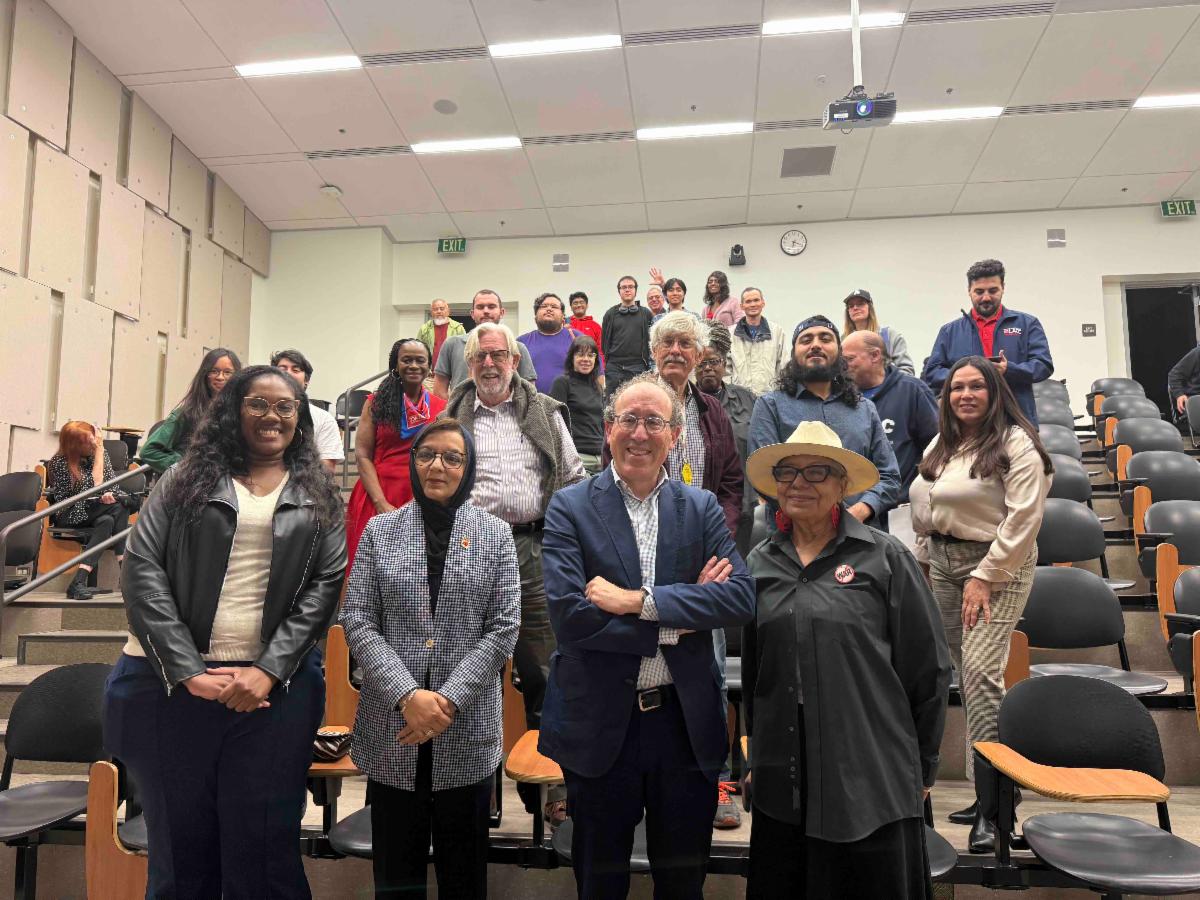Joel Simon and LACC staff and student