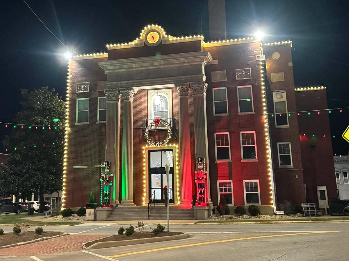 The Grayson County Courthouse is beautifully decorated for the holiday season.