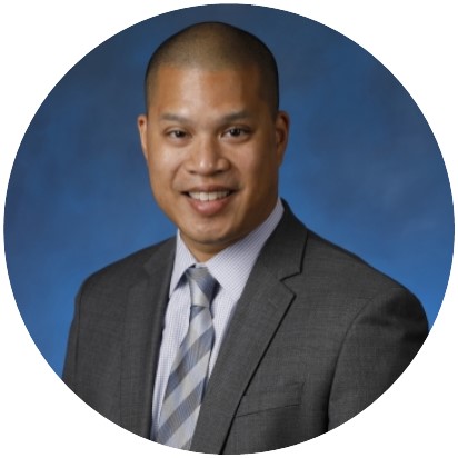 Headshot of Oliver Eng