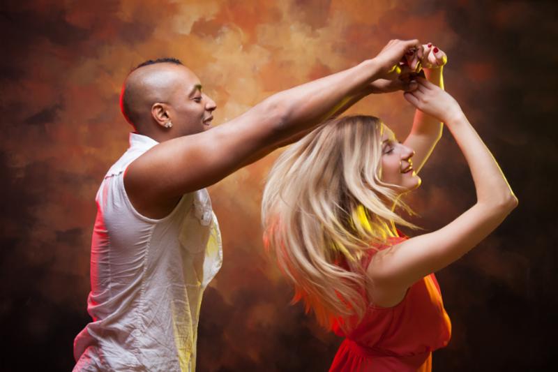 young_couple_dancing.jpg