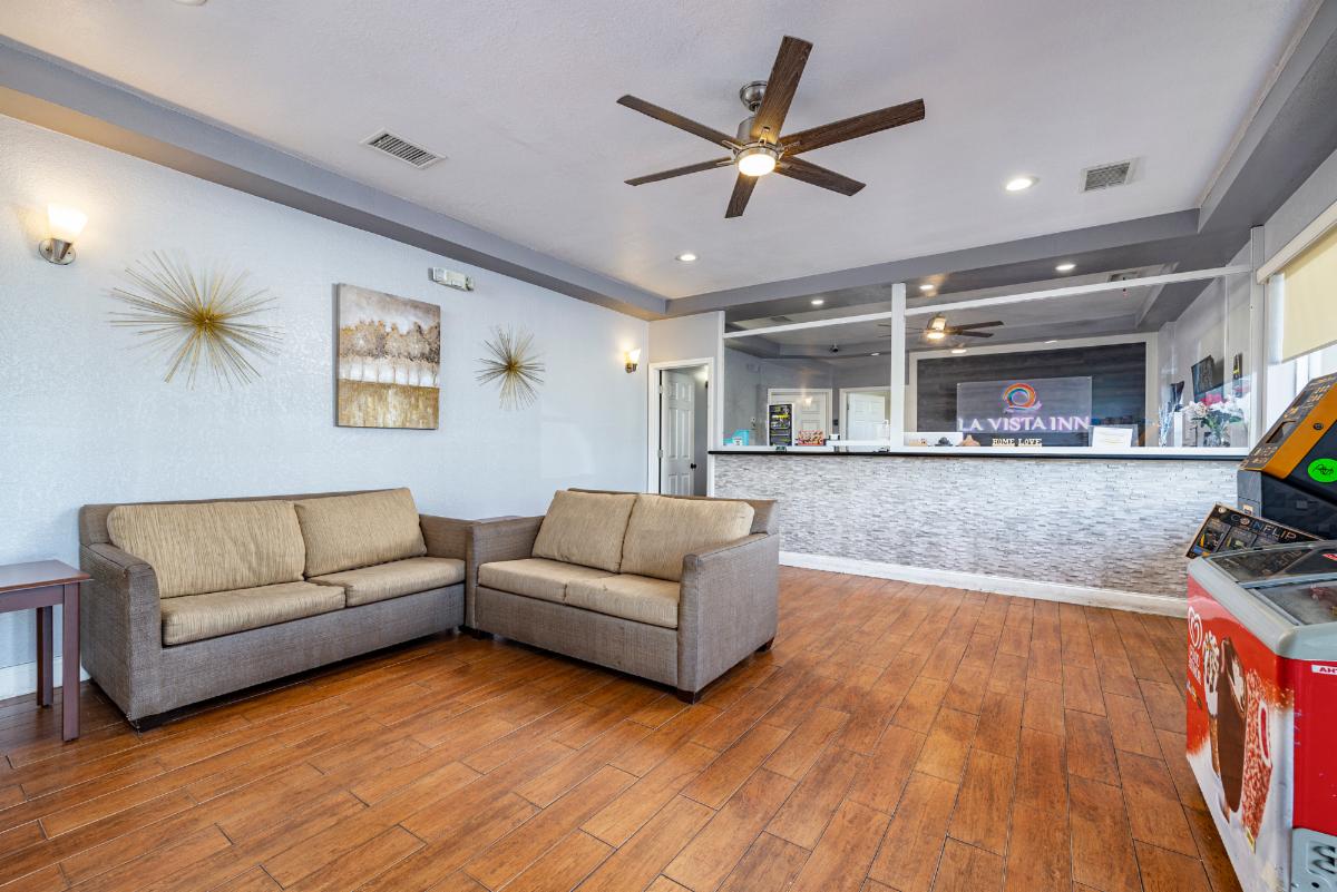 UPDATED For Sale La Vista Inn Port Richey 156 Rooms Conversion Opportunity Tampa Bay Area, FL