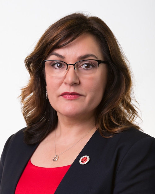 Headshot of Carmen Cotei