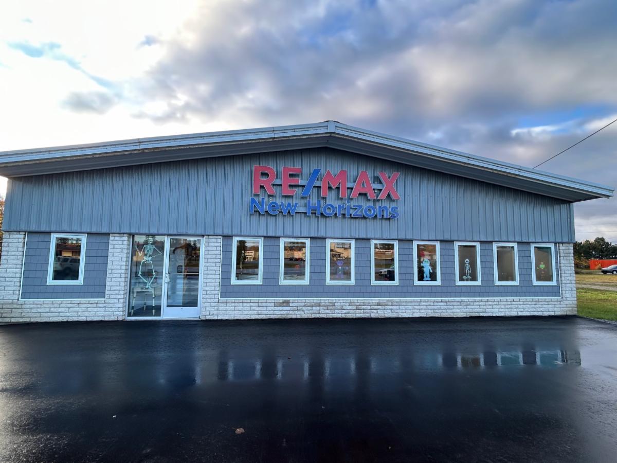 RE/MAX New HorizonsMonthly Newsletter
