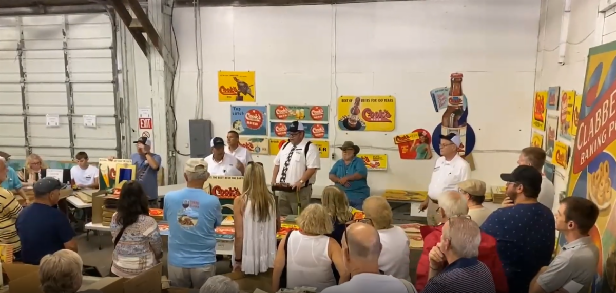 Zack Burgess CAI principal auctioneer conducting the Mari Hulman George Estate Auction at Burgess Auctions