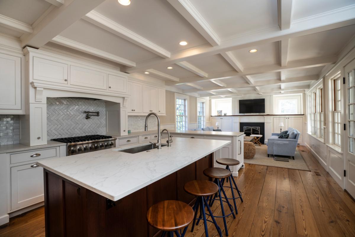 18 Mill Street Kitchen Photo.jpg