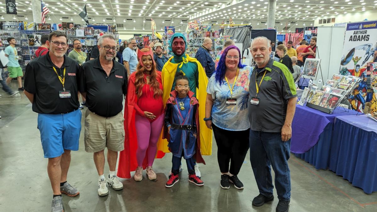 Baltimore Mayor and Baltimore Comic-Con Staff