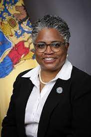 Imagen de la comisionada interina de Educación de Nueva Jersey, Angelica Allen-McMillan