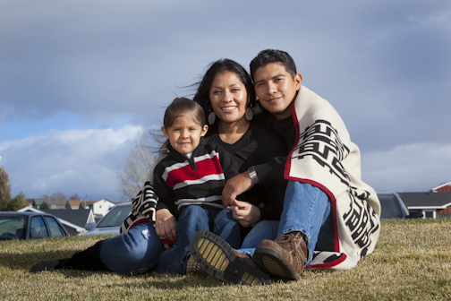 Imagen de una familia nativa americana.