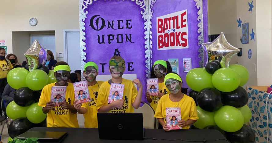 Más de 900 niños participaron en la batalla de los libros de verano. Photo by The Children's Trust