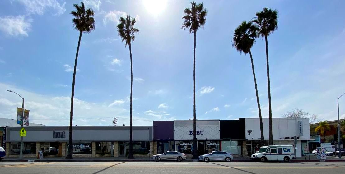 7382 Beverly Blvd