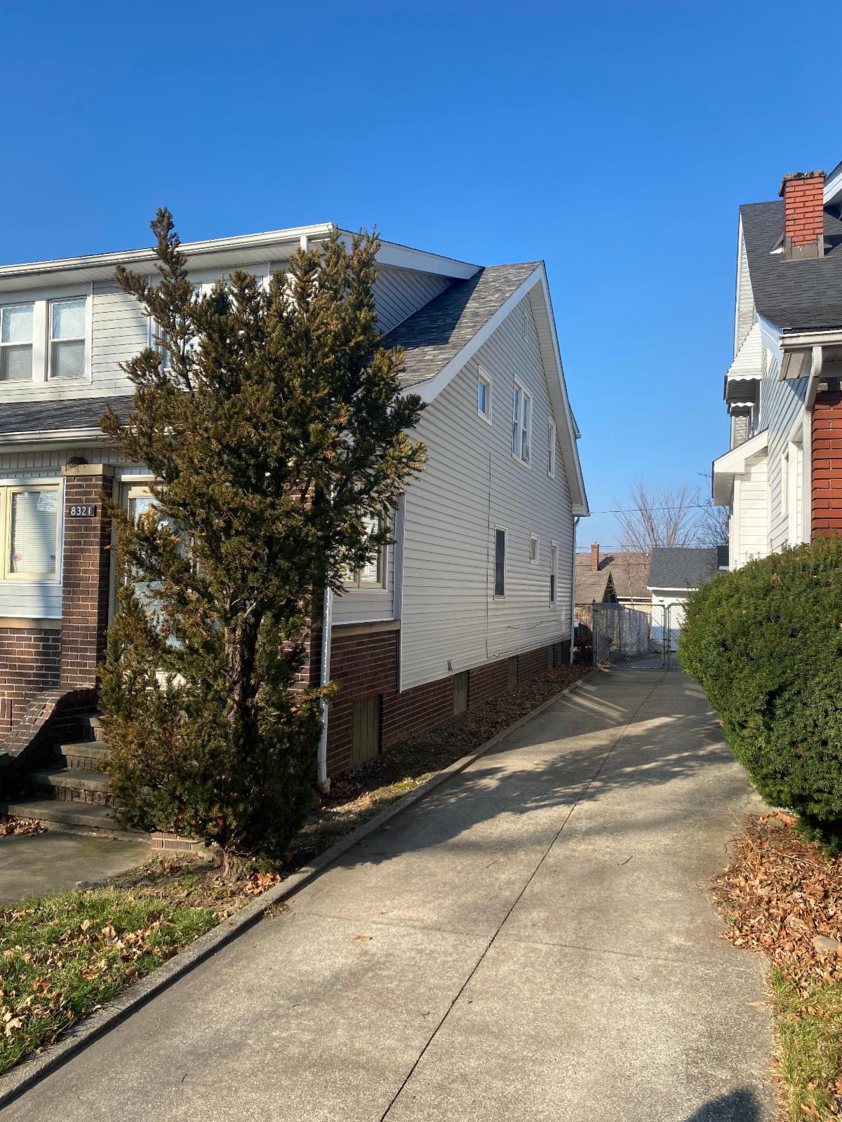 NEW DEAL!! DUPLEX IN CLEVELAND!