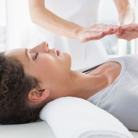 reiki1-vert.jpg