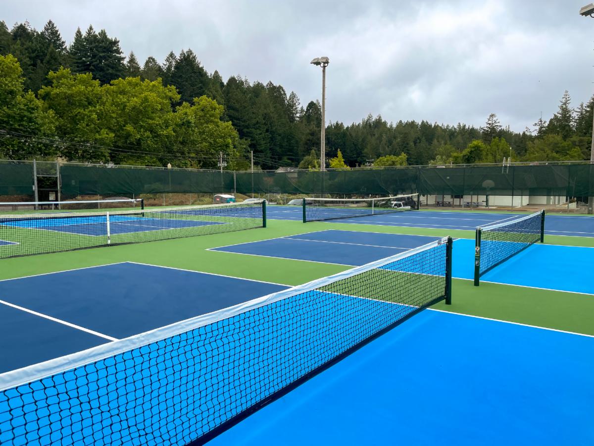 New courts at your service