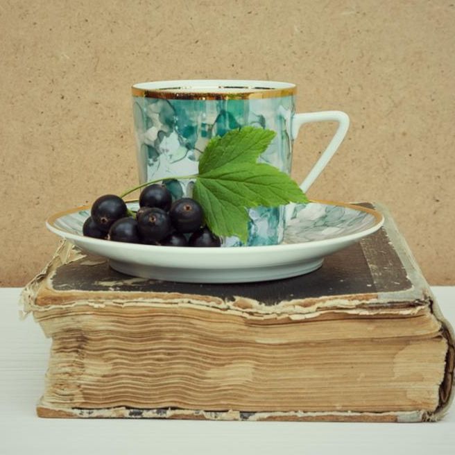 vintage_book_and_tea.jpg