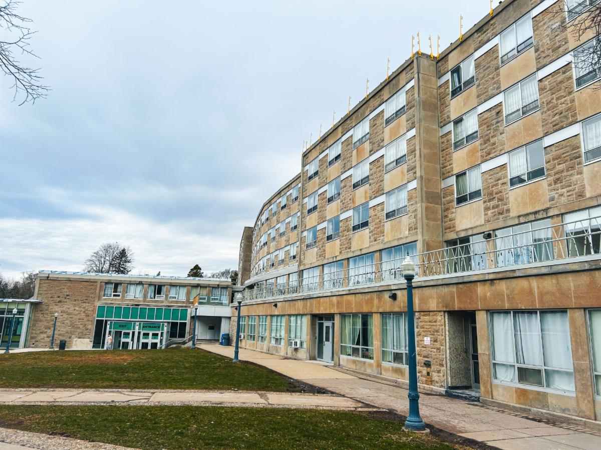 Leonard Hall