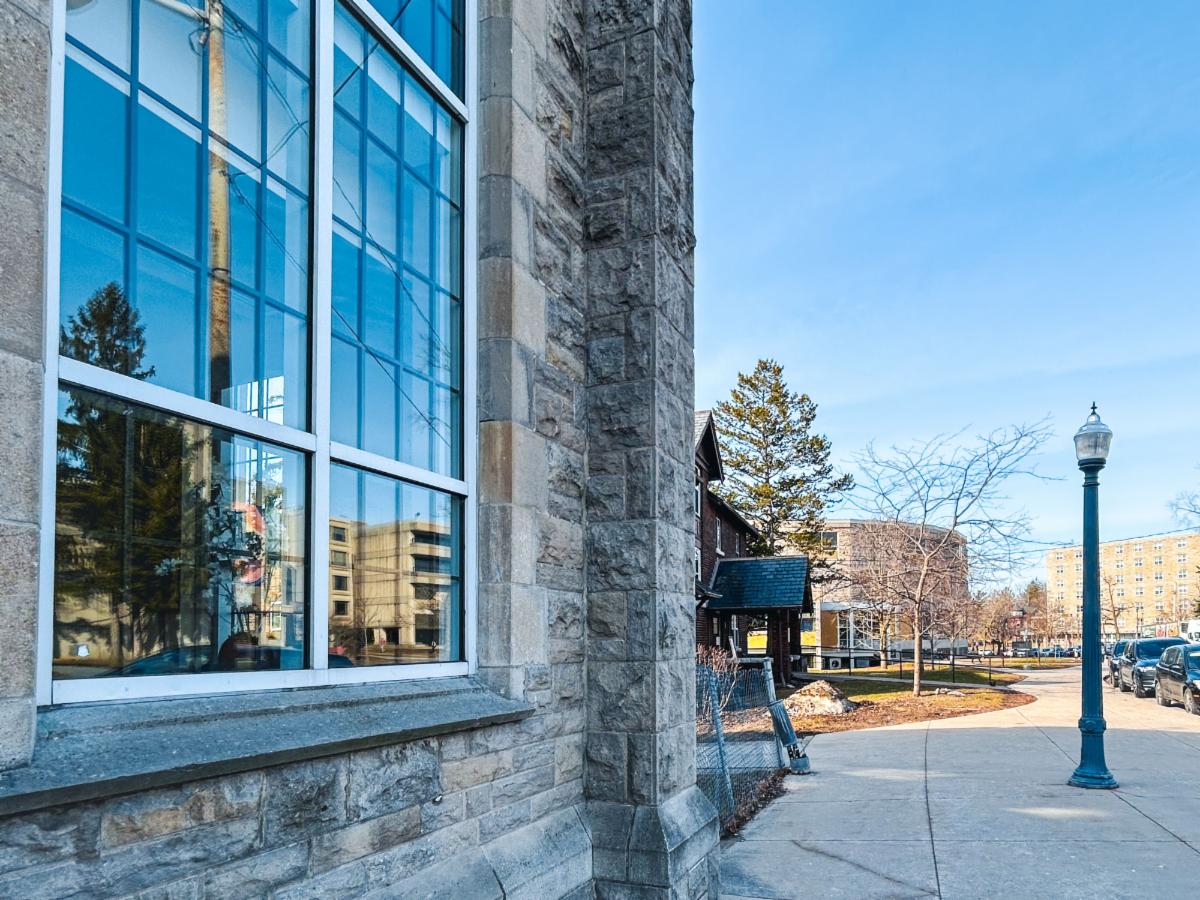 Queen's Residence Ban Righ window