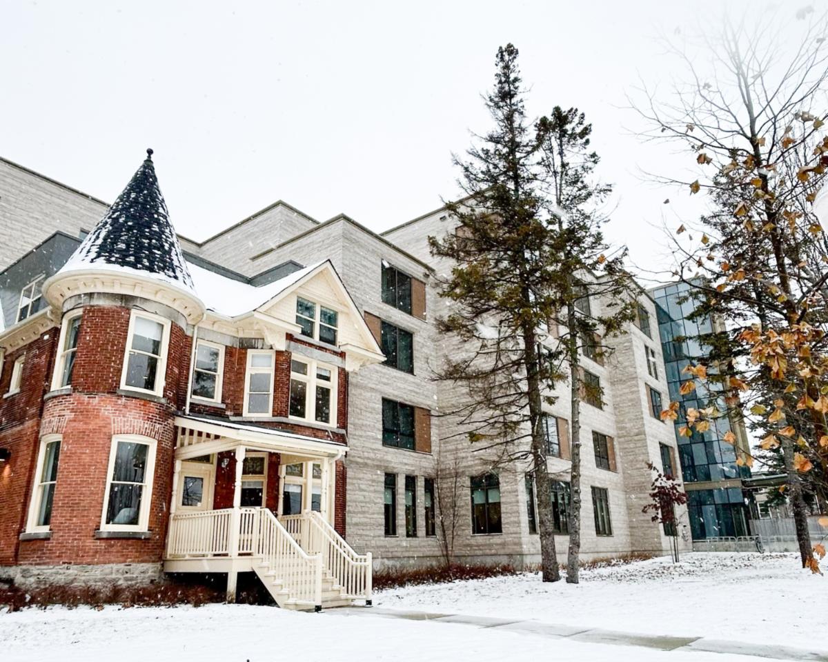 Queens residence in winter