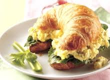petit 4 pastry croissant