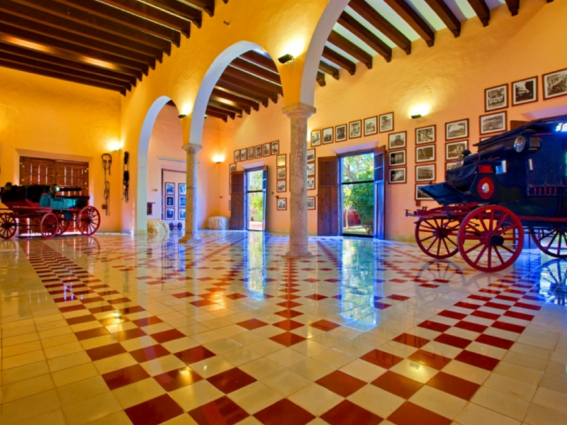 Temozon Salon de Pacas