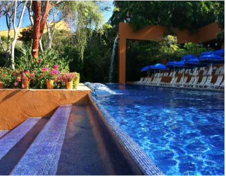 Pools at las Brisas