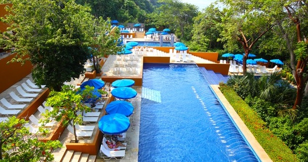 Pools at Las Brisas
