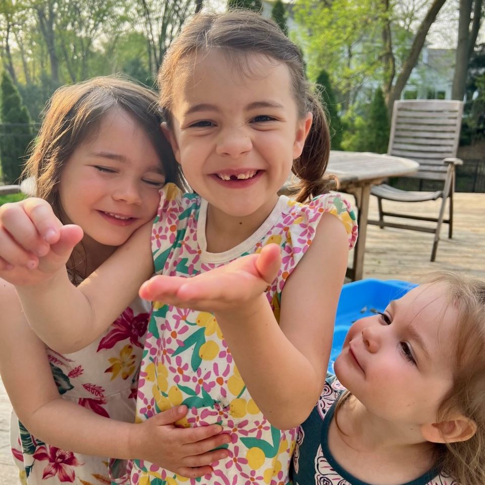 Brunne Hanson girls tooth out.jpg