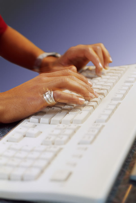 lady-keyboard-hands.jpg
