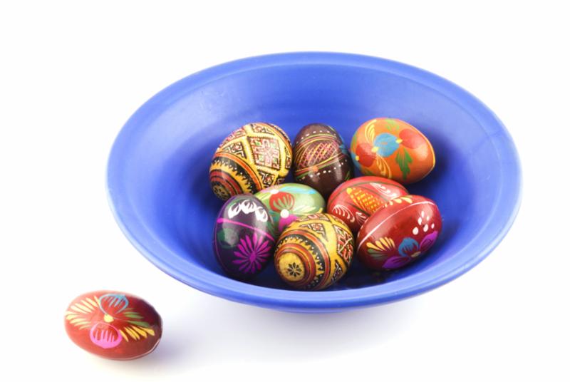 painted_eggs_blue_bowl.jpg