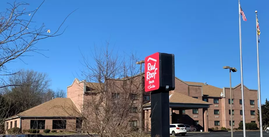 Red Roof Chestertown