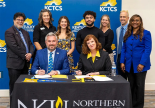 Image from KCTCS2NKU signing