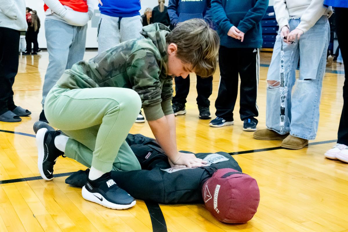 Five Points student practices CPR
