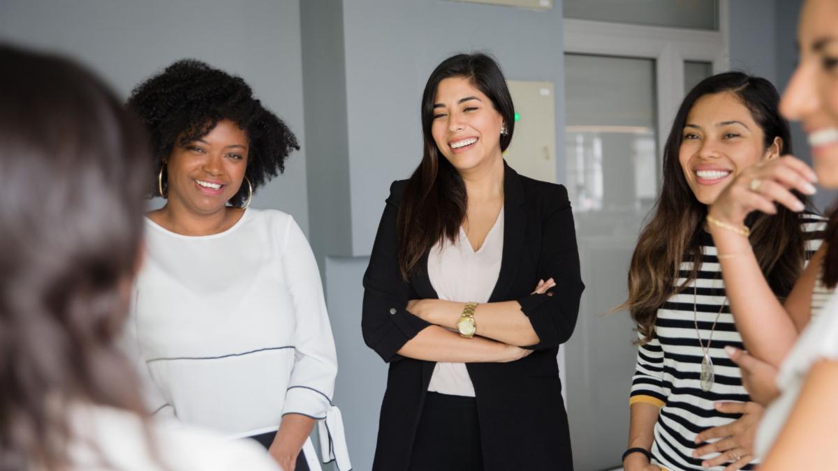 Breakfast Networking Group of People