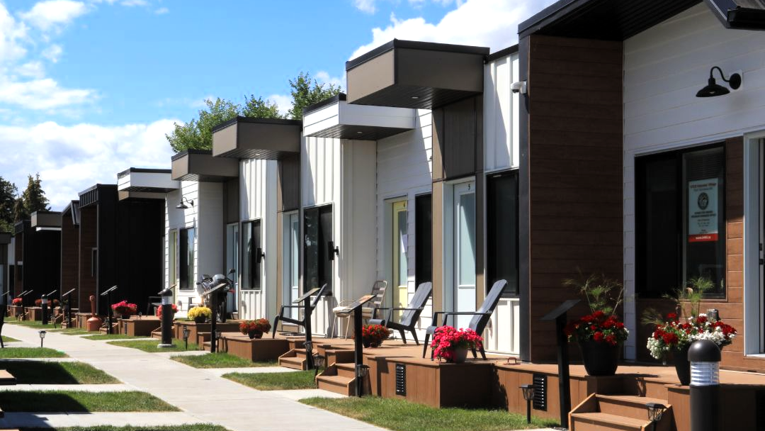 London Inc. Weekly weekly London Inc. Weekly